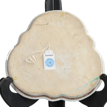 Load image into Gallery viewer, Rose Medallion Tri-shaped tray, China, 19th century