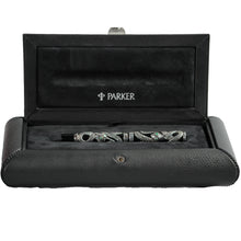 Load image into Gallery viewer, Parker Snake Silver Limited Edition Fountain Pen - Medium Nib