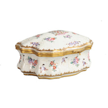 Load image into Gallery viewer, Porcelain Dresser Box in the Louis XV style by Samson &amp; Company, Paris, c.1875.