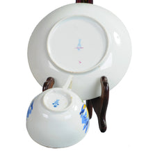 Load image into Gallery viewer, Meissen cups and saucers, Marcolini period, Germany, c. 1800.