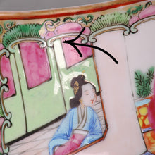 Load image into Gallery viewer, Pair of Rose Medallion covered vases, China, mid 19th century