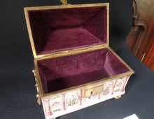 Load image into Gallery viewer, Capodimonte Porcelain Treasure Chest, Italy, c.1900