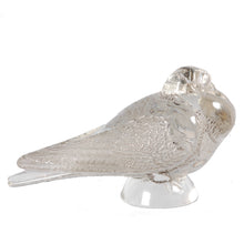 Load image into Gallery viewer, Pair of Lalique pre-war Pigeons Bruges and Verviers, Signed